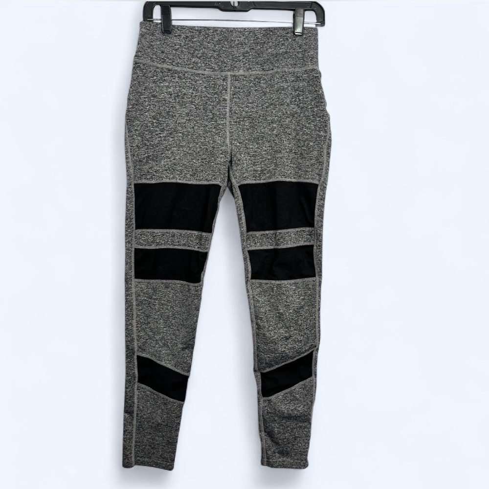 Large Pop Fit Athleisure High-Waisted Gray Black Mesh‎ Panel Workout Leggings